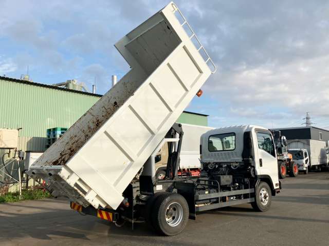 Isuzu Forward 9
