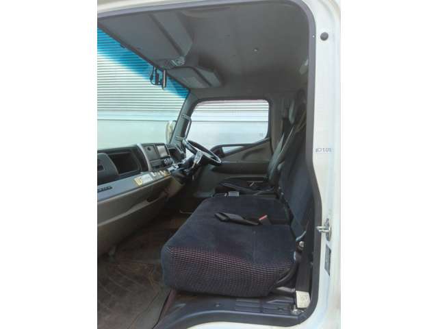 Mitsubishi Fuso Canter 12