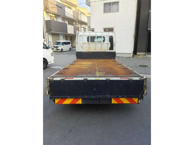 Mitsubishi Fuso Canter 8