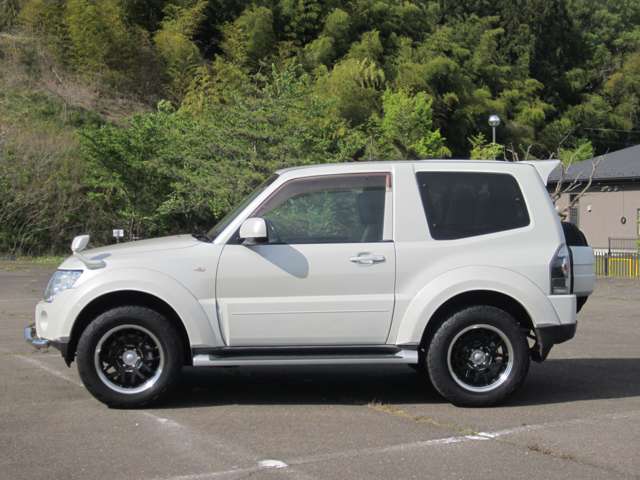 Mitsubishi Pajero 4