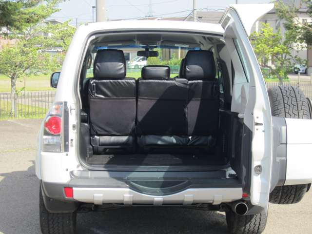 Mitsubishi Pajero 8