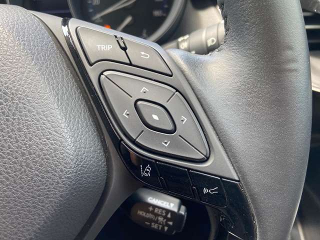 Toyota C-HR 11