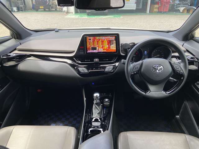 Toyota C-HR 2