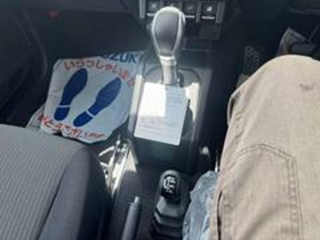 Suzuki Jimny 4