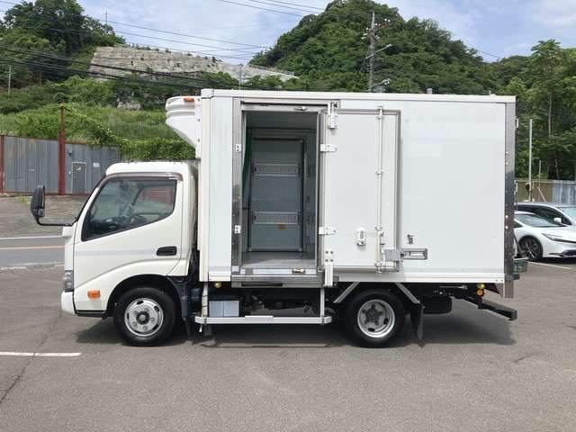 Hino Dutro 7