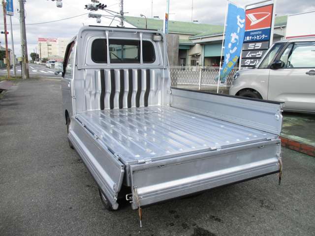 Daihatsu Hijet Truck 8