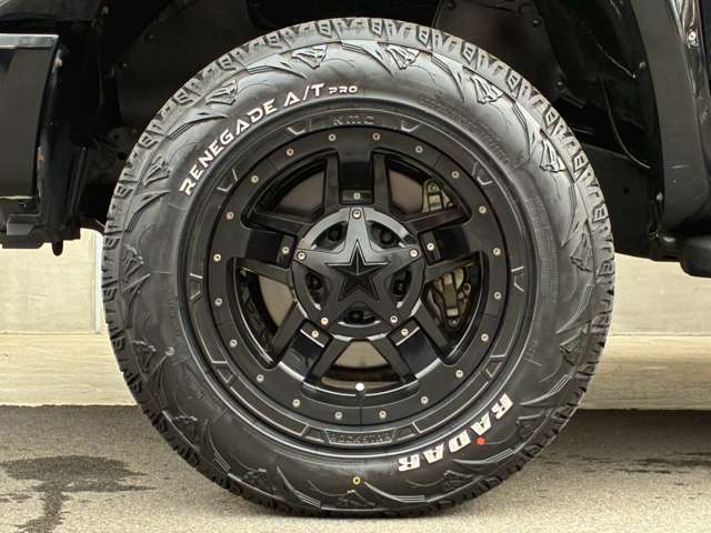 Toyota Tundra 12