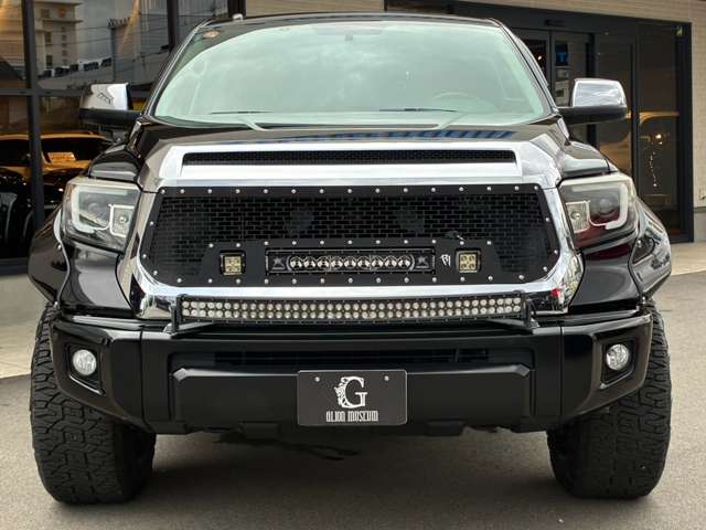 Toyota Tundra 2