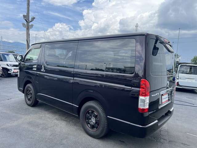 Toyota Regius Ace 8