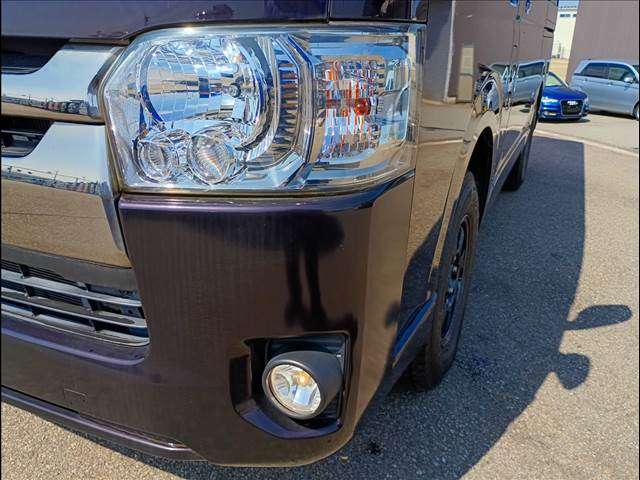Toyota Regius Ace 10