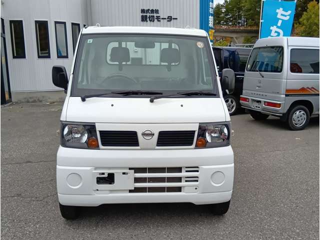 Nissan Clipper Truck 2