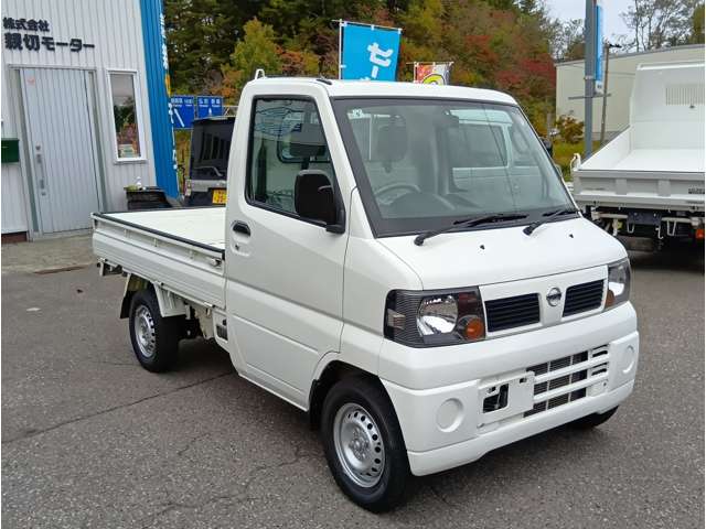 Nissan Clipper Truck 3