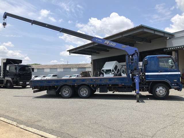 Mitsubishi Fuso Fighter 9