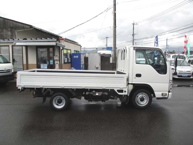 Isuzu Elf 8