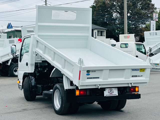 Isuzu Elf 9