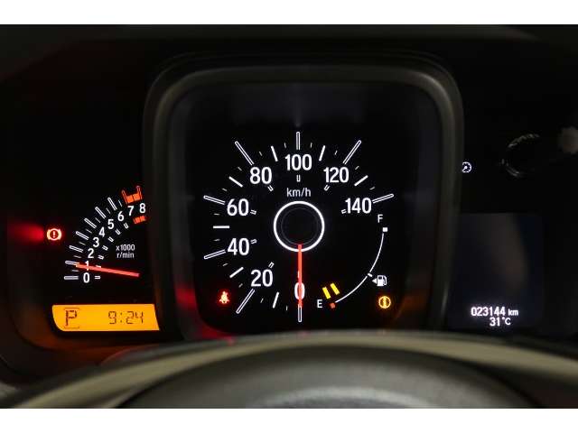 Honda N-VAN 8