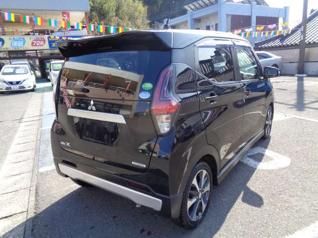 Mitsubishi eK X 6