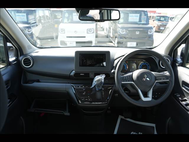 Mitsubishi eK X 10