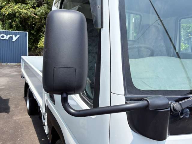 Mazda Titan Dash 3
