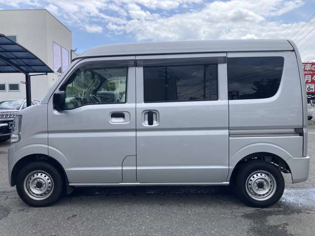 Nissan NV100 Clipper 12