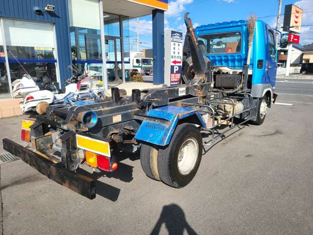 Mitsubishi Fuso Fighter 8