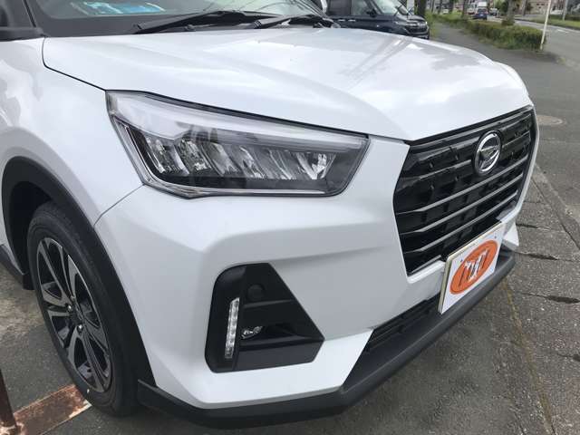Daihatsu Rocky 7