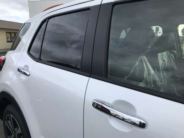 Daihatsu Rocky 9