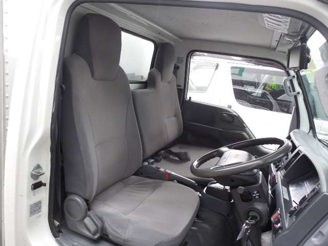 Isuzu Elf 10