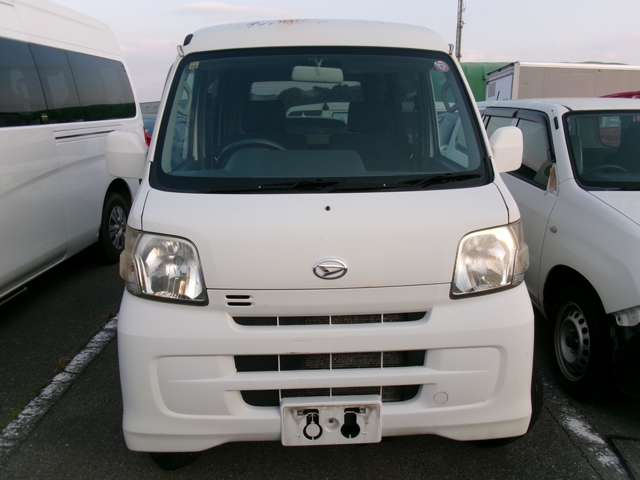 Daihatsu Hijet Cargo 2