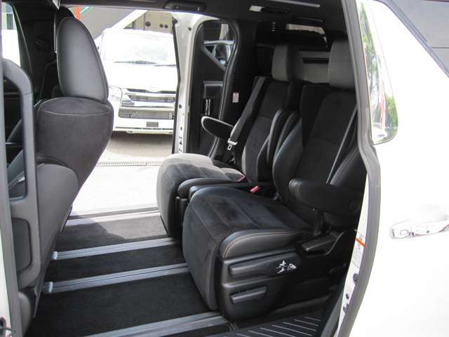Toyota Alphard 10