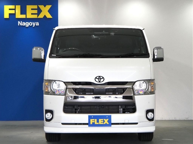 Toyota Hiace Van 2