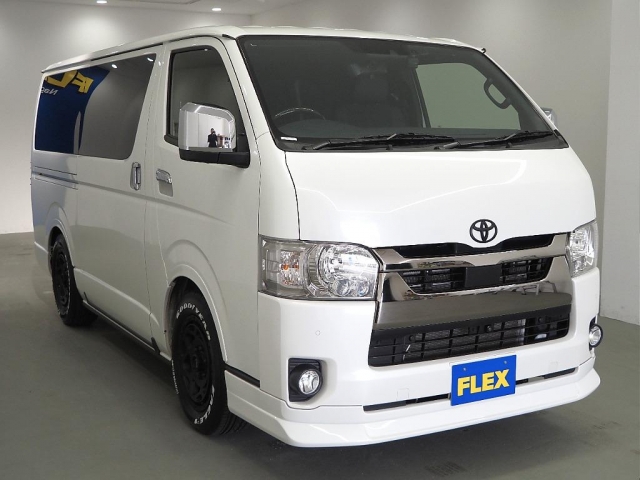 Toyota Hiace Van 3
