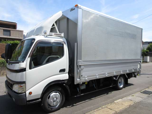 Hino Dutro 5