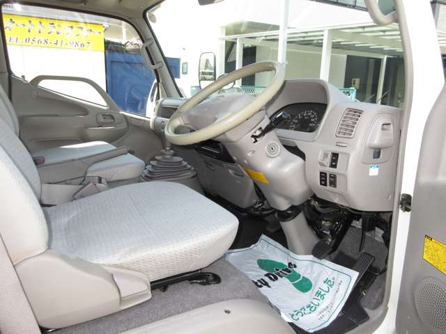 Hino Dutro 10