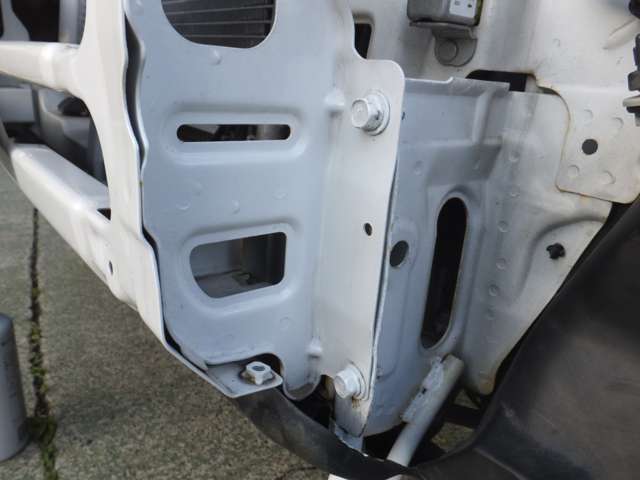Mitsubishi Pajero Mini 4