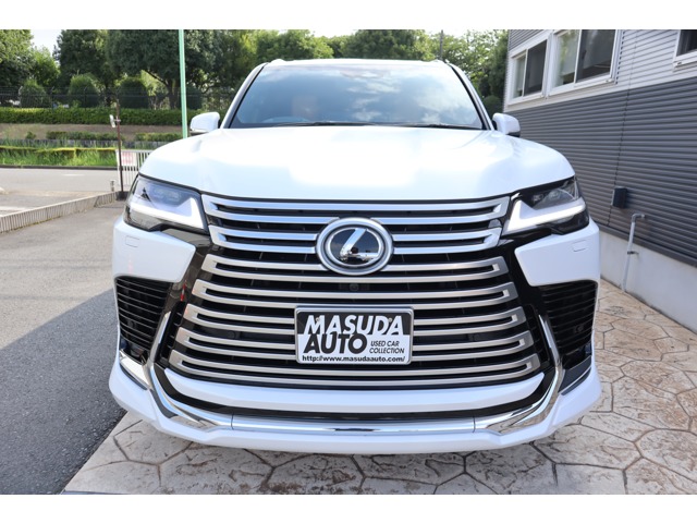 Lexus LX 2