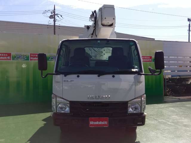 Isuzu Elf 2