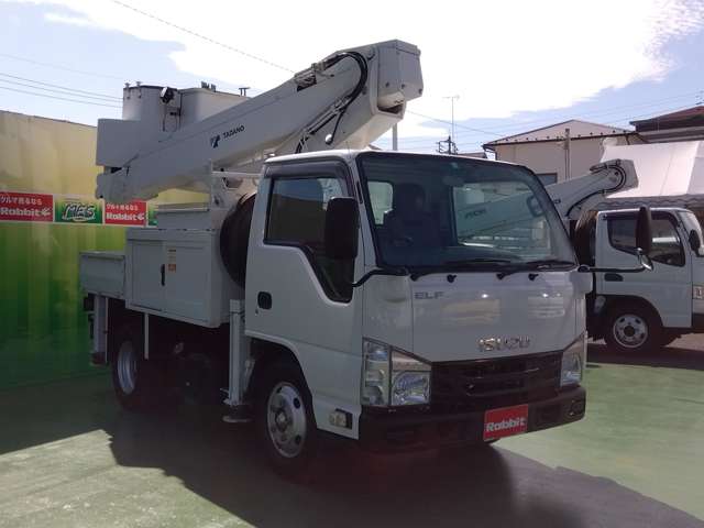 Isuzu Elf 3