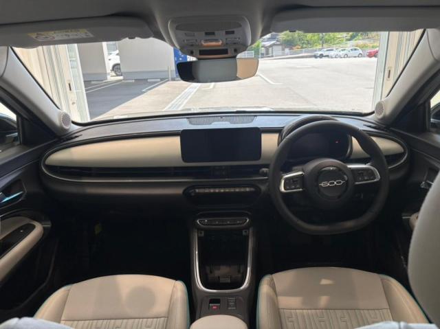 Fiat 600e 6