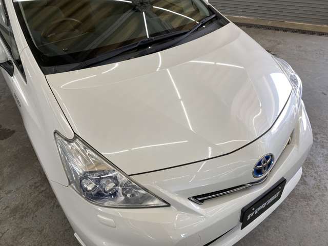 Toyota Prius α 12