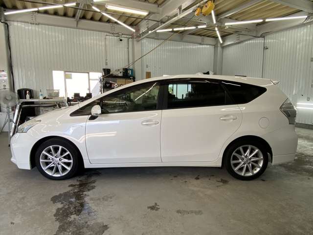 Toyota Prius α 10