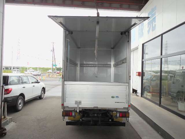 Isuzu Elf 5