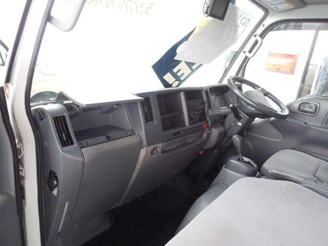 Isuzu Elf 8
