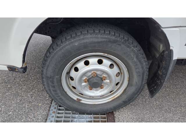 Nissan Vanette Truck 9