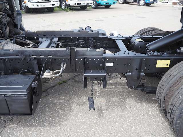 Isuzu Elf 12