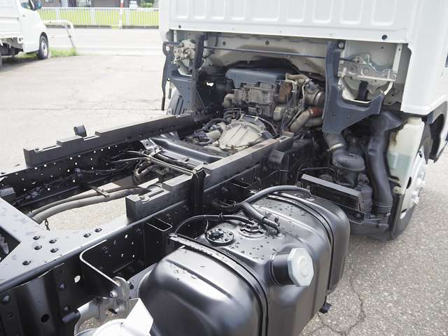 Isuzu Elf 10