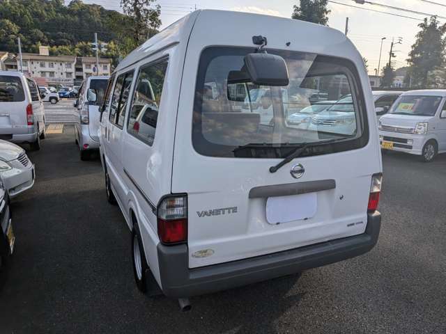 Nissan Vanette 6