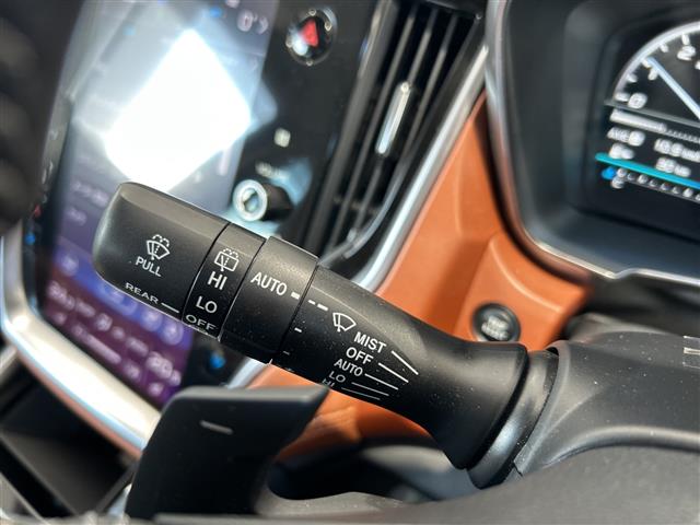 Subaru Legacy Outback 11