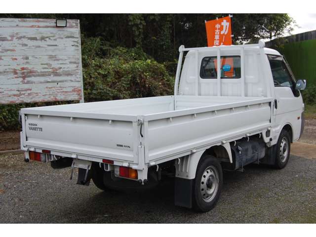 Nissan Vanette Truck 7