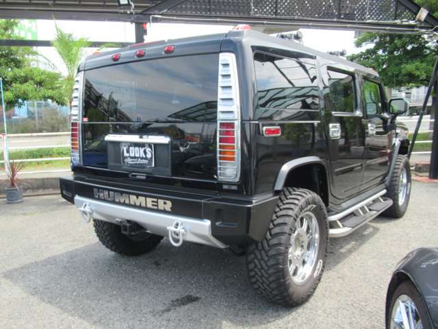 Hummer H2 4